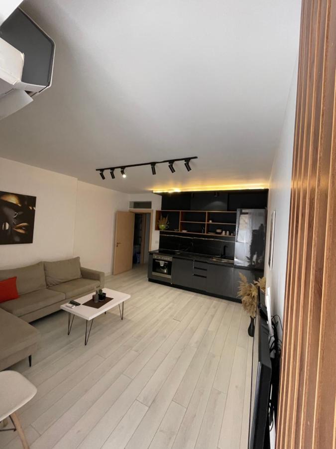 Your Apartment Tirana City Centre Esterno foto