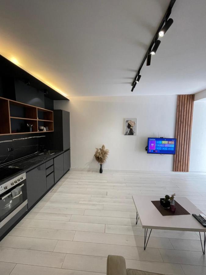 Your Apartment Tirana City Centre Esterno foto