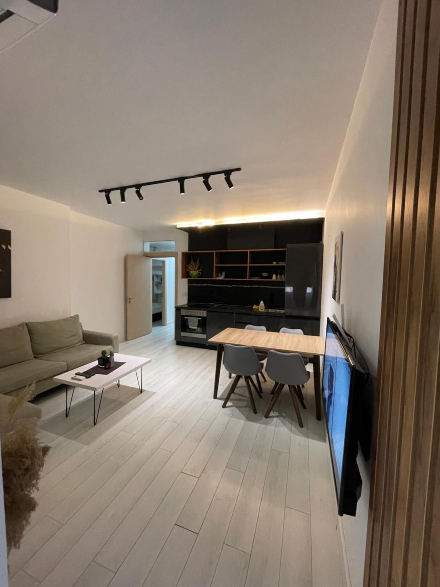 Your Apartment Tirana City Centre Esterno foto